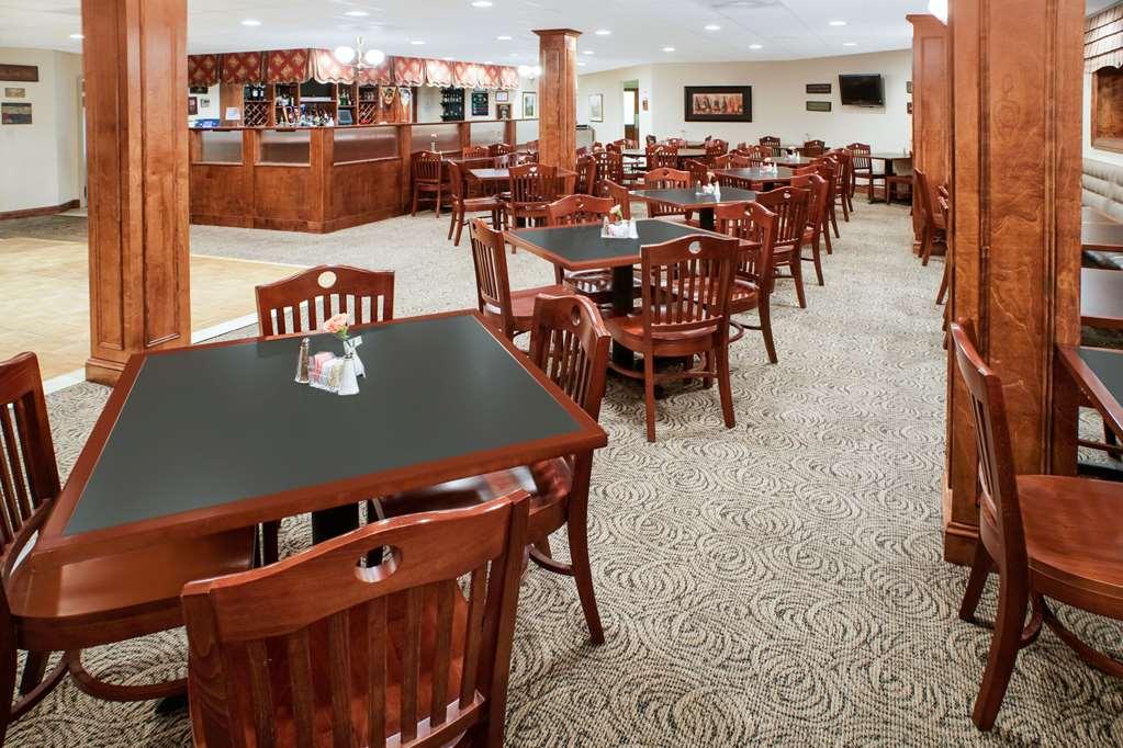 Clarion Hotel & Suites Convention Center Fredericksburg Restaurant billede
